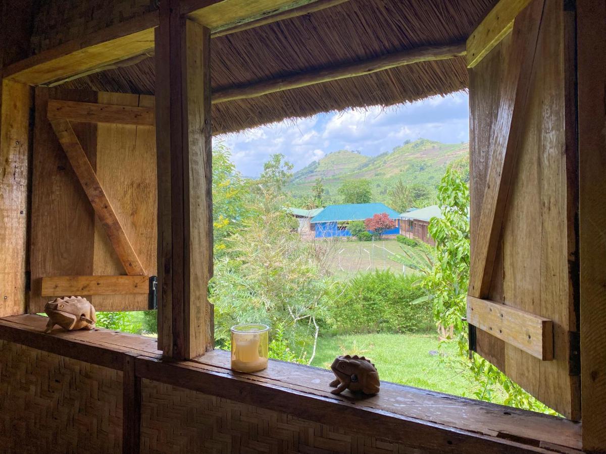 Mwamba Kelele Lodge Fort Portal Экстерьер фото