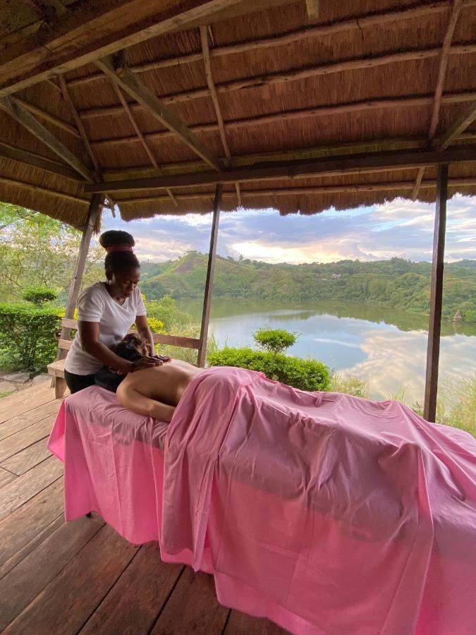 Mwamba Kelele Lodge Fort Portal Экстерьер фото