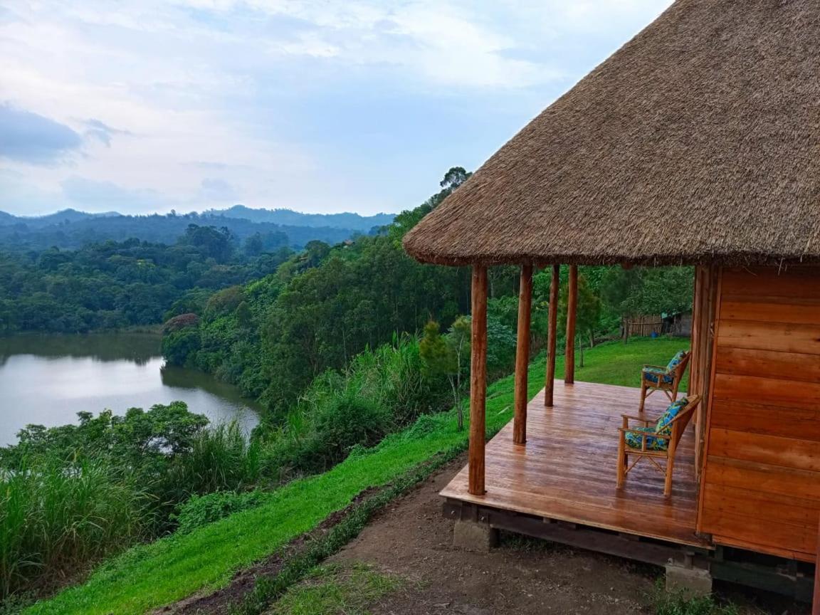 Mwamba Kelele Lodge Fort Portal Экстерьер фото